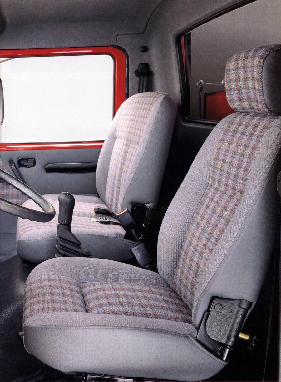 Интерьер Volkswagen L 80 1994 года  (EU) (фото 4 из 4)